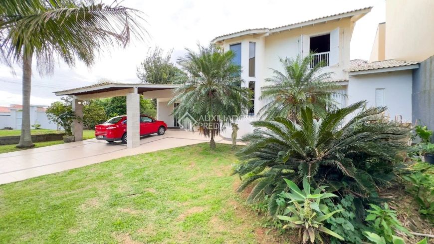 Casa de 3 quartos, suíte e 2 vagas na Vila Nova, Imbituba SC
