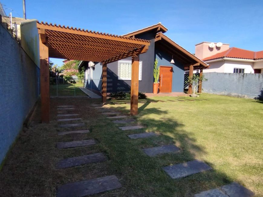 Casa para Venda em Imbituba, Alto arroio, 3 dormitórios, 2 suítes, 1 banheiro, 3 vagas