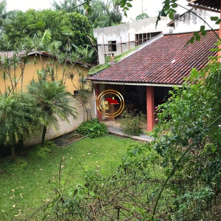 Condomínio Alto de Pinheiros, 300m², 3 quartos sendo 1 suite, 2 vagas, Pratinha (Icoaraci)