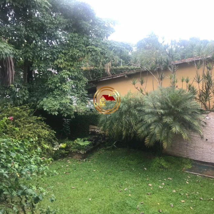 Condomínio Alto de Pinheiros, 300m², 3 quartos sendo 1 suite, 2 vagas, Pratinha (Icoaraci)