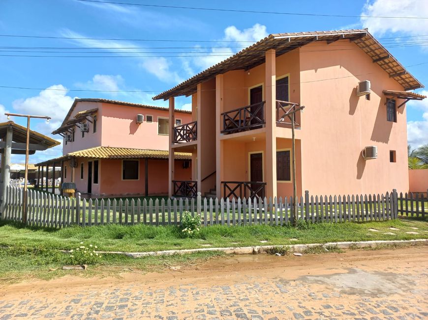 Pousada para venda possui 340 m² com 22 quartos em Porto Sauípe, Entre Rios-Ba