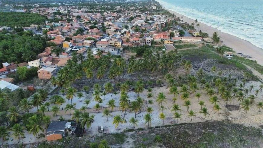 Lote à venda em rua pública, PORTO DE SAUIPE, Entre Rios, BA