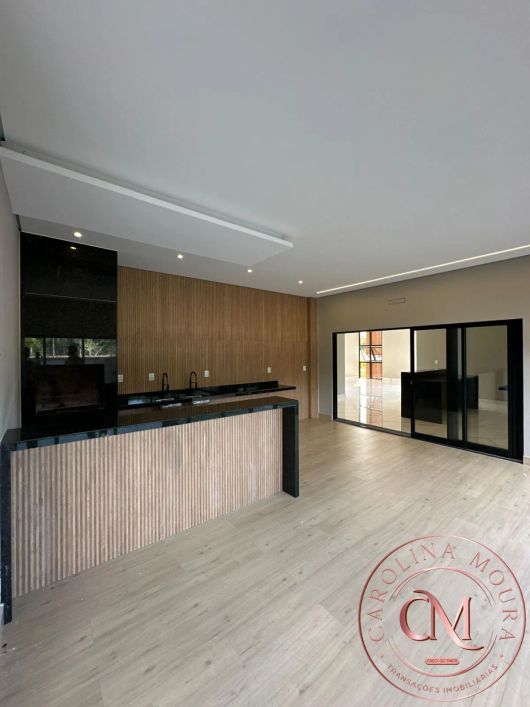 Condomínio Alphaville - Casa com 3 suítes.