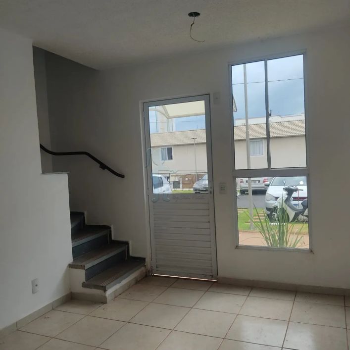 Casa sobrado de 63m² com 02 quartos para locação em condomínio - Jardinópolis
