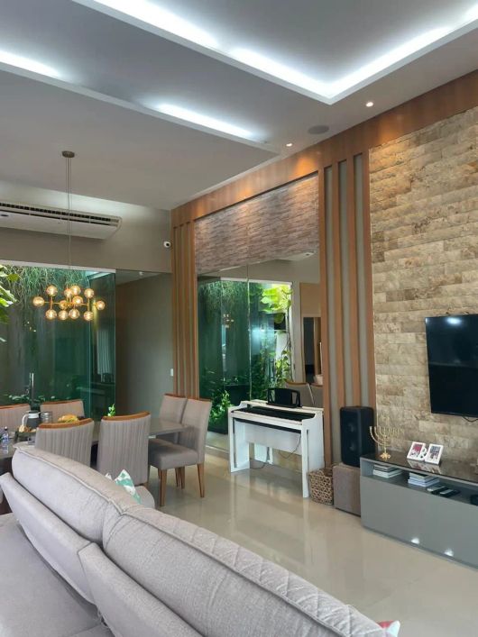 Belíssima Casa c/ Piscina 250m² 3 Suítes 2 Vg (Financia) Cidade Jardim II