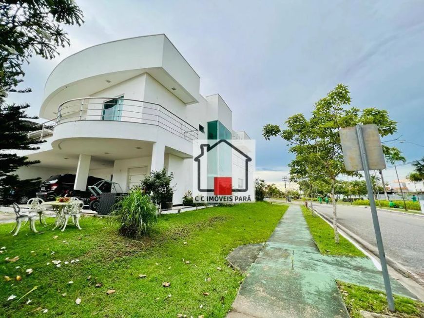 Casa no Montenegro Boulevard, 470 m², 5 Suítes, 4 Vagas, à venda, Parque Verde, Belém-Pará.