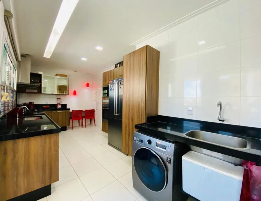 VENDO APARTAMENTO MOBILIADO - PORTEIRA FECHADA - NASCENTE - 3 SUITES - 2 VAGAS