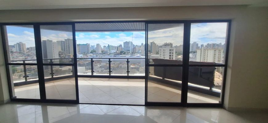 Apartamento 1 p/ andar com 450 m² com 5/4 sendo 4 suítes, 3vgs, cond. completo - Batista Campos