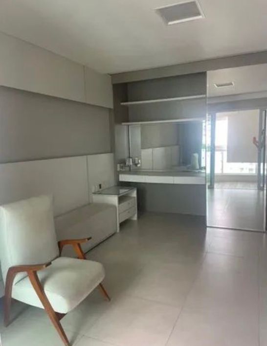 Apartamento com cinco suítes na Batista Campos