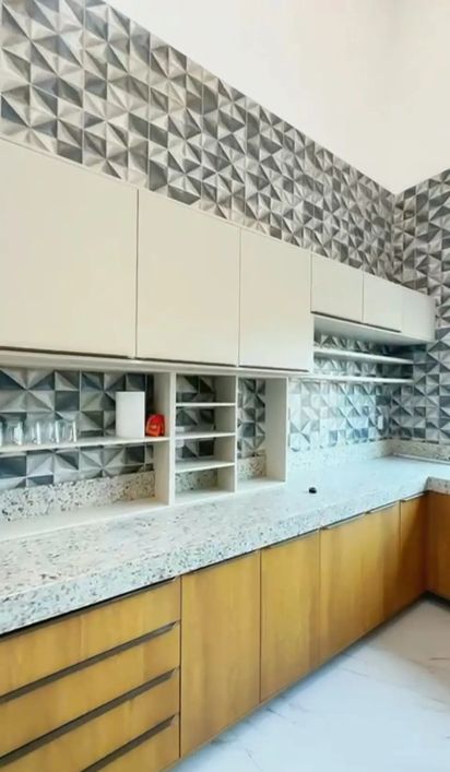 Vendo Belíssima casa no Condomínio de alto padrão Alphaville Belém com 3 suíte todas com closet