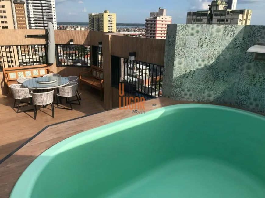 Cobertura Triplex Luxuosa com 3 suítes, Piscina e Churrasqueira à Venda no Ed. Barão de Mauá, Batist