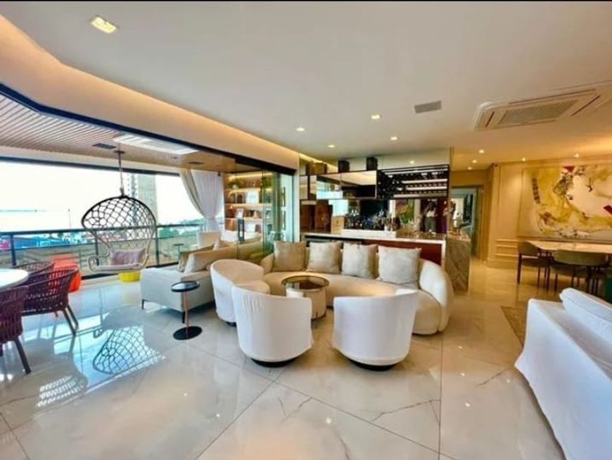 Apartamento para venda tem 202 m², 3 suítes, 3 vagas em Reduto - Belém - PA