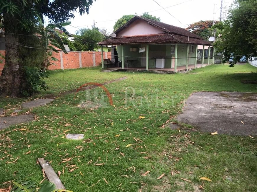 Casa a Venda em Maresias, Oportunidade com 02 Casas em Amplo Terreno em São Sebastião/SP