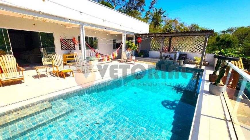 Casa para venda com 480m² - Praia do Arrastão - São Sebastião - SP