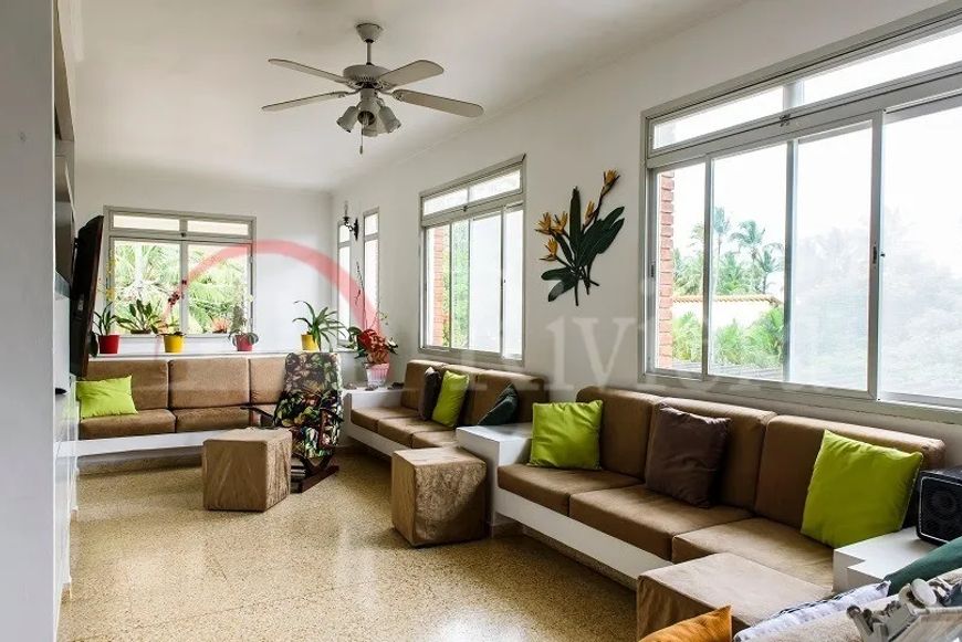 Casa a venda em Barequeçaba, á 60m da praia em São Sebastião/SP