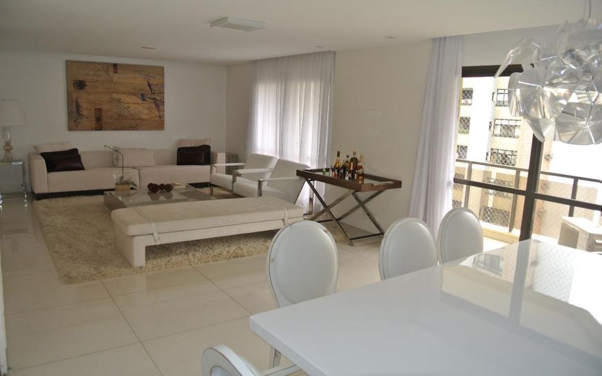 Apartamento para venda com 170 metros quadrados e 3 quartos em Vila Nova Conceição - São Paulo - SP.