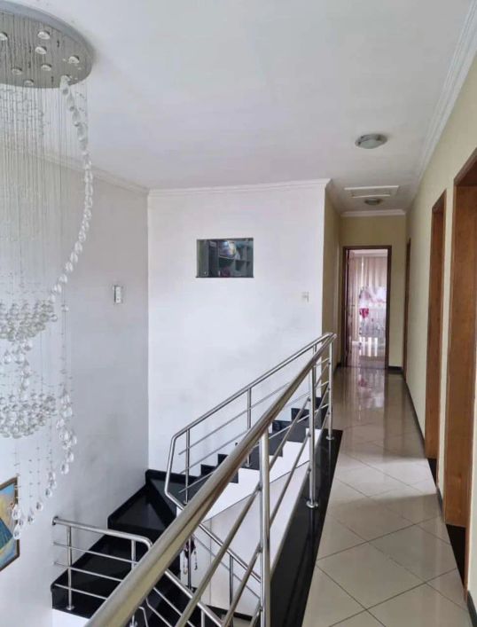 Bacelar Imóveis vende excelente casa no Lion Ville, com 4 quartos, Rodovia Mário Covas, Coqueiro