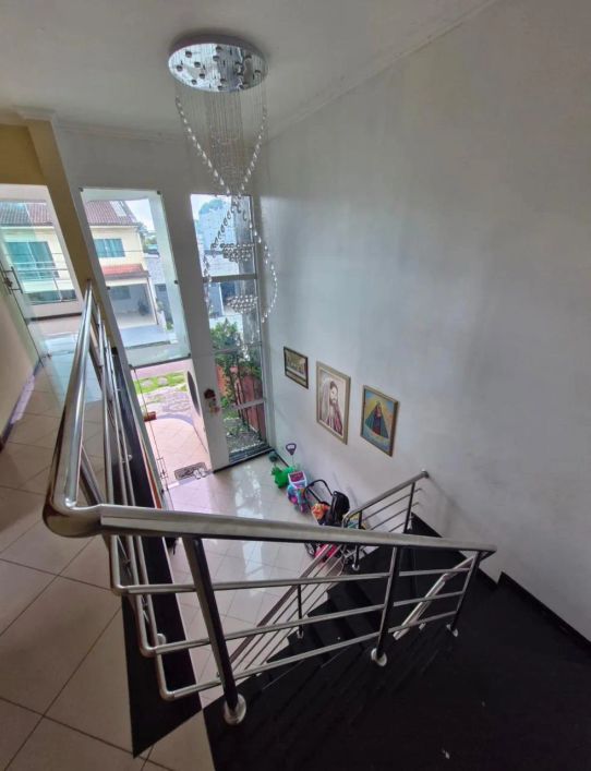 Bacelar Imóveis vende excelente casa no Lion Ville, com 4 quartos, Rodovia Mário Covas, Coqueiro