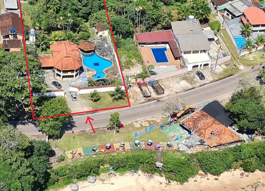vendo casa em Mosqueiro de frente para a praia, amplo terreno 3.600 m2