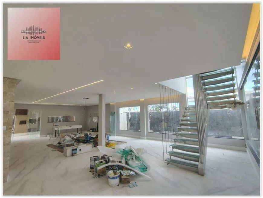 Condomínio Montenegro Boulevard, Casa duplex com 4 Suítes mais gabinete