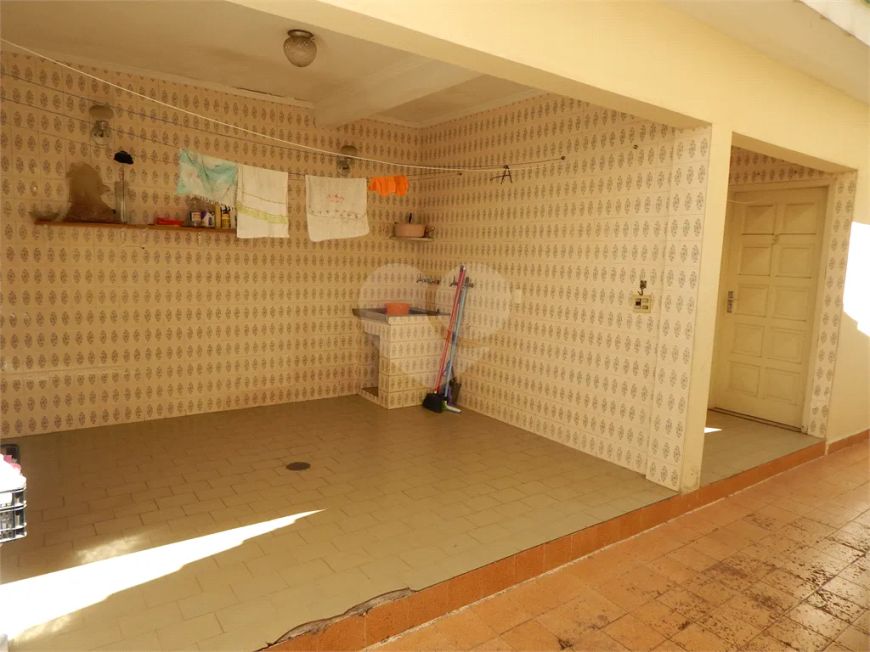 Casa térrea com 4 quartos à venda em Super Quadra Morumbi - SP