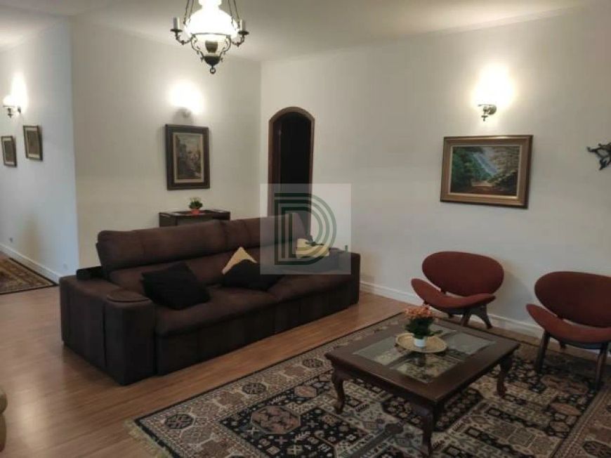 Linda casa térrea assobradada na Vila Sônia