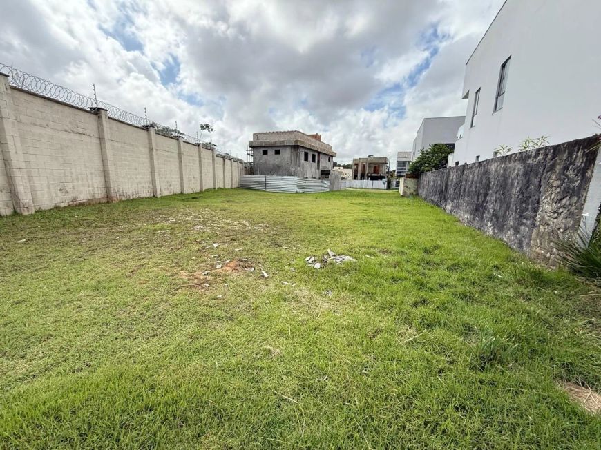 Lote de 400m² a venda no condomínio Jardins do lago em Coqueiro - Belém - PA