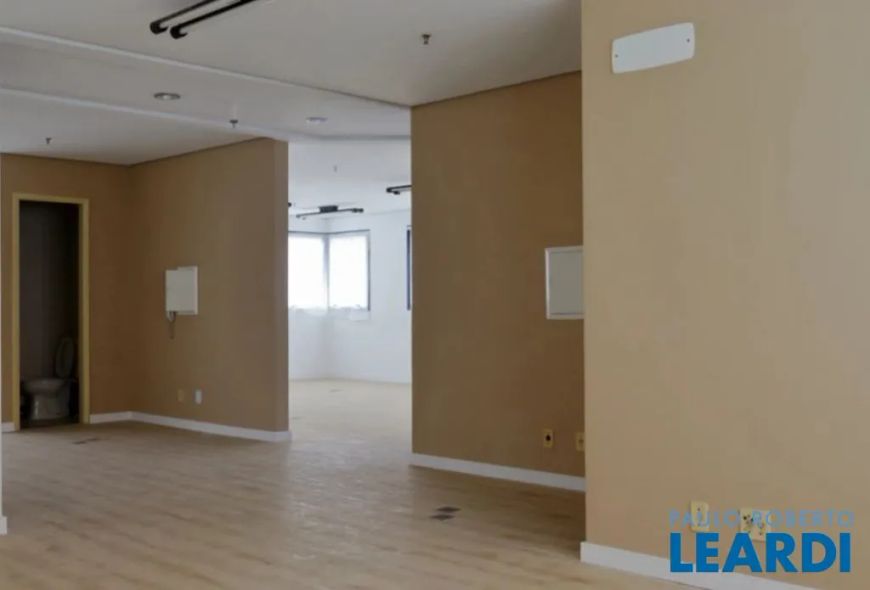 CONJ. COMERCIAL - CAMPO BELO - SP