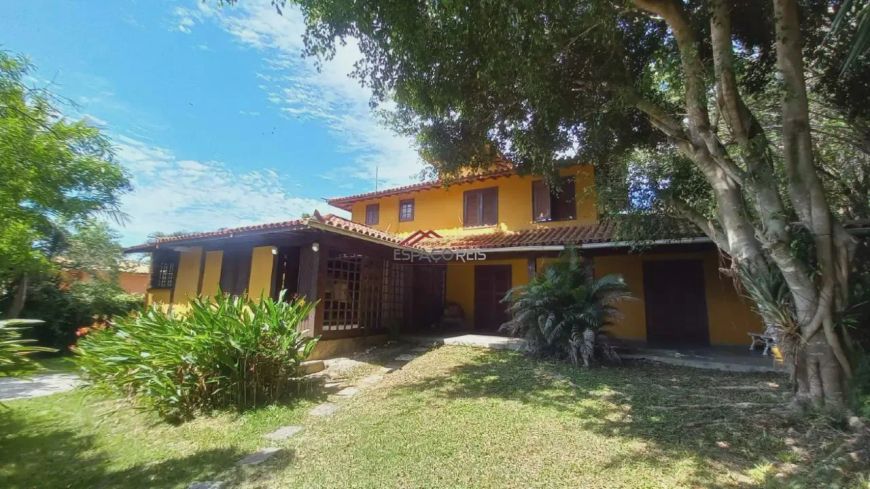 Imóvel para aluguel possui 100 metros quadrados com 3 quartos em Ferradura - Armação dos Búzios - RJ