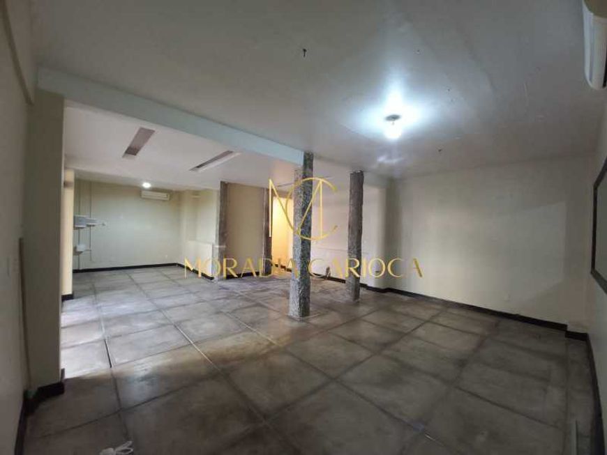 Loja de locação anual no Centro de Búzios