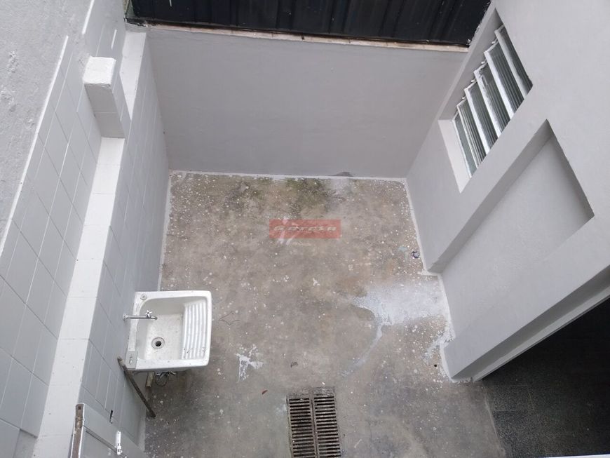Casa na Chác. St. Antônio, 124 m de terreno, 3 dorm, 2 sakas, 2 banheiros, 1 vaga.