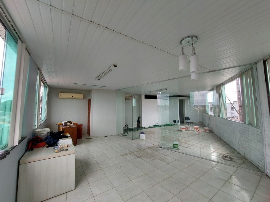Vendo Prédio Comercial