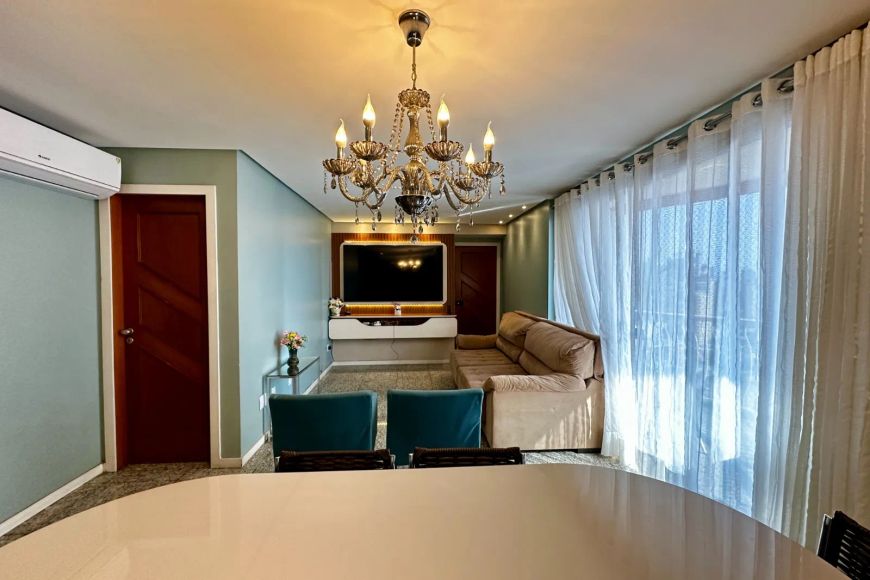 Belíssimo Apartamento - Venda - Ed. Village Classic