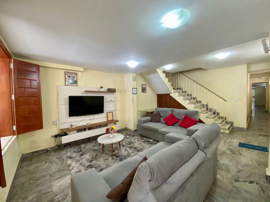💎 GO UP SOLUÇÕES IMOBILIÁRIAS vende em parceria: ✨ Excelente casa na Cremação