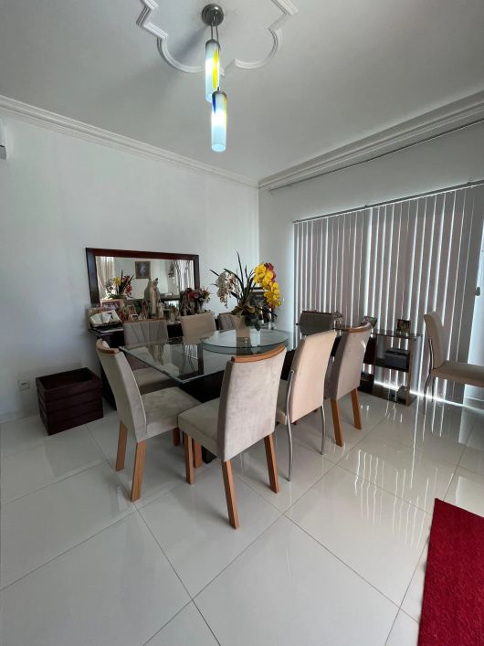 Park Ville - 200m2 - 3/1 Suíte - 1 Vaga - Venda
