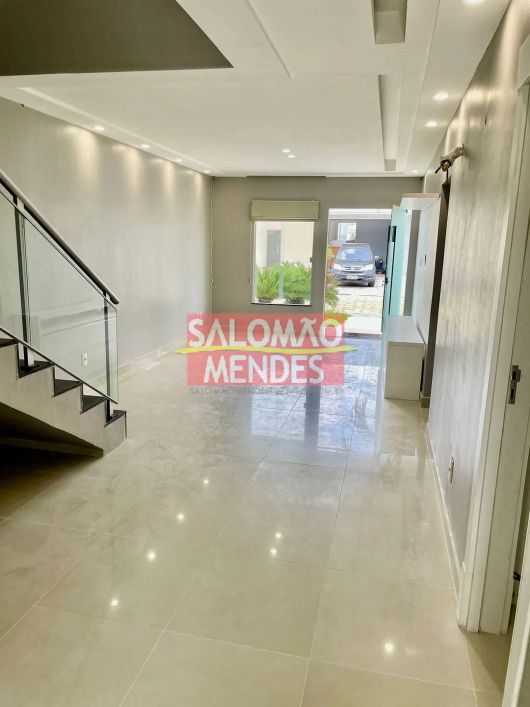 Vendo excelente casa em dois pavimentos, 4 suítes e 2V, Cond. Jardim Espanha.