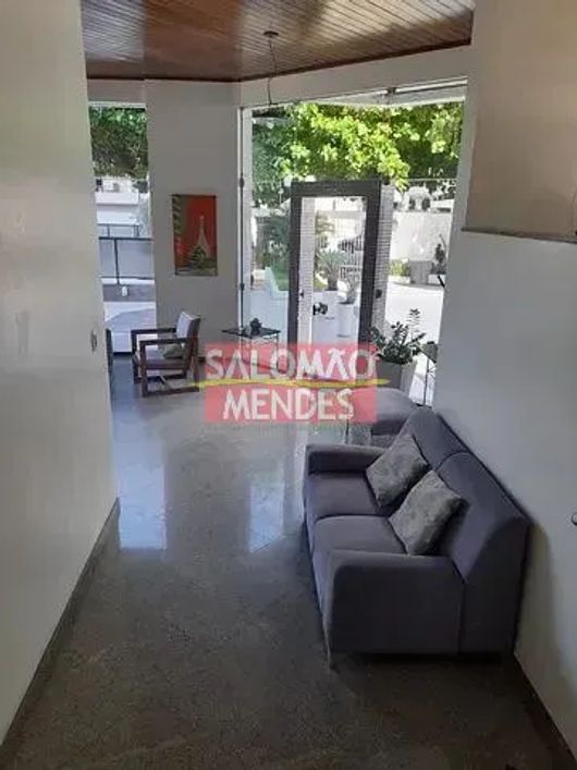 Vendo apartamento 01 por andar, 4q sendo 3suites 193m², localização privilegiada, Umarizal, Belém,