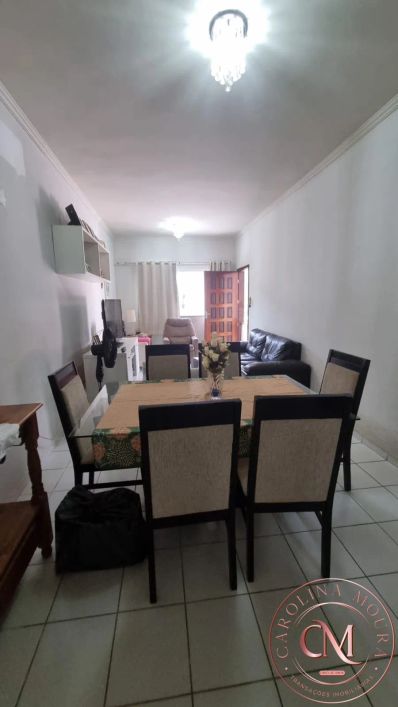 Condomínio Cidade Jardim 2 – Casa com 3 quartos sendo 1 suíte.