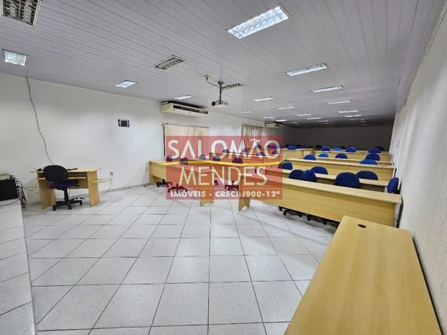 Imóvel comercial com duas frentes junto do shopping Pátio Belém