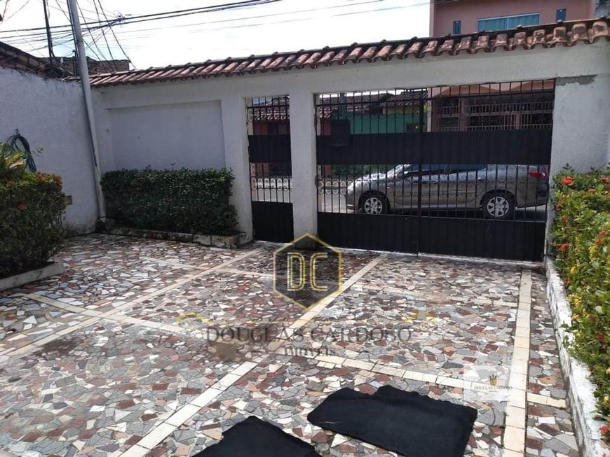 VENDEMOS CASA COM AMPLO TERRENO DE 665 m² PRÓXIMO AO MAIS NOVO PARQUE DA CIDADE
