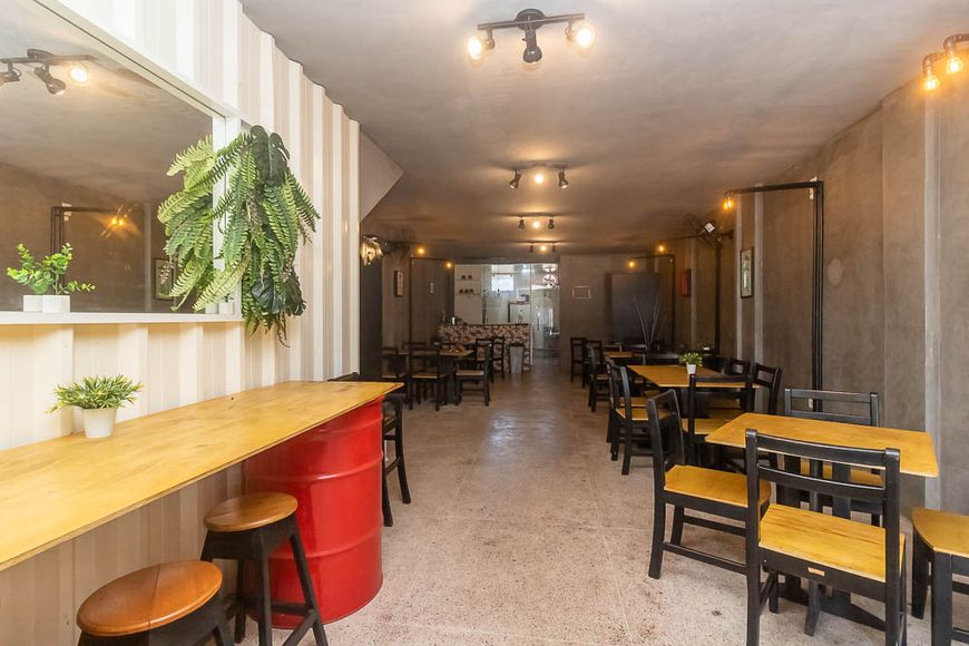 Prédio Residencial e Comercial