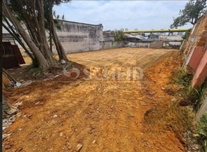 Terreno 1080m² no Ipiranga ideal para empreendimento residencial ou comercial.