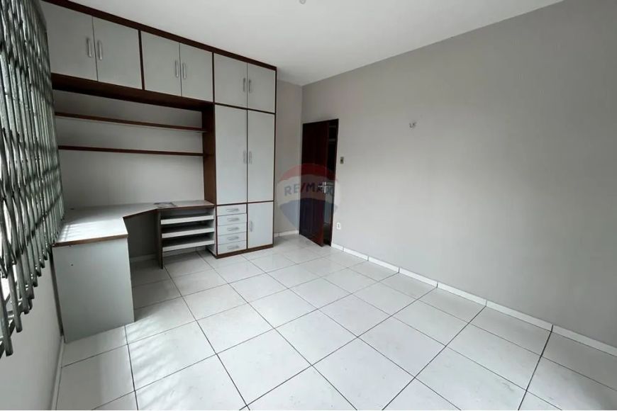Apartamento à Venda 2/4 em Nazaré – Excelente Localização!
