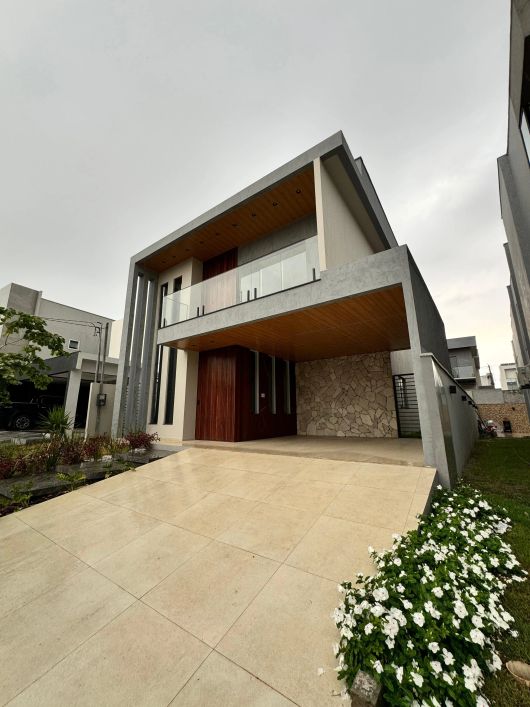 Térrea para venda possui 268 metros quadrados com 4 quartos em Coqueiro - Belém - PA