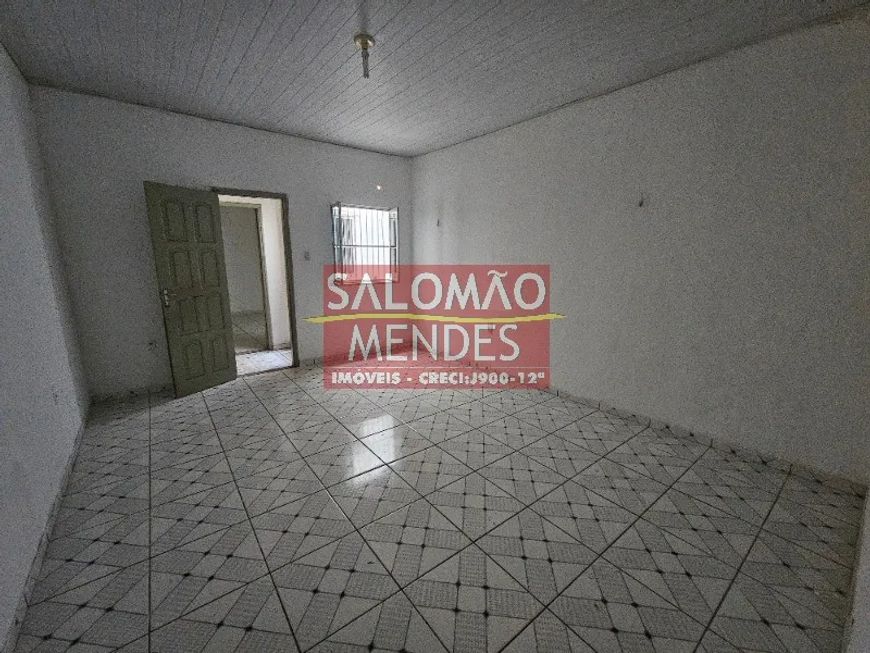 Imóvel Comercial com Apartamento Junto a Praça República. Legalizado