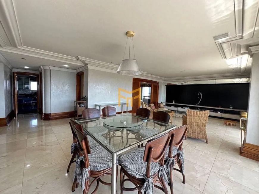 Cobertura Triplex com 495 m2 - Batista Campos