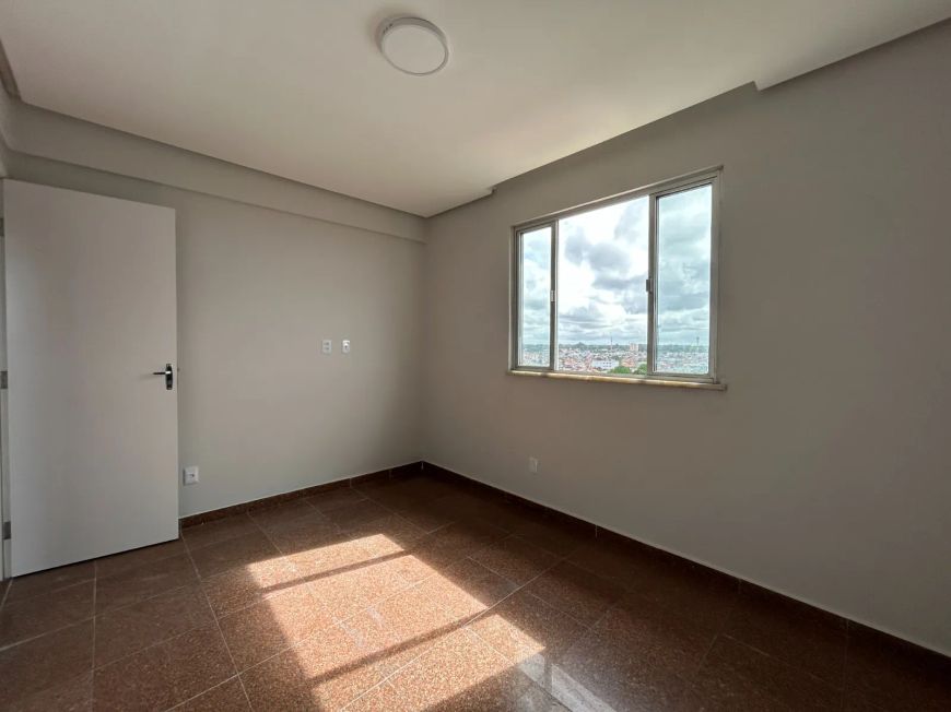 VENDO APARTAMENTO 2\4 NO EDIFÍCIO GODOY