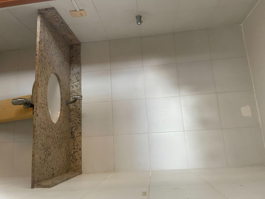 Vendo Sala com 33 Mt2 no ed. Síntese 21