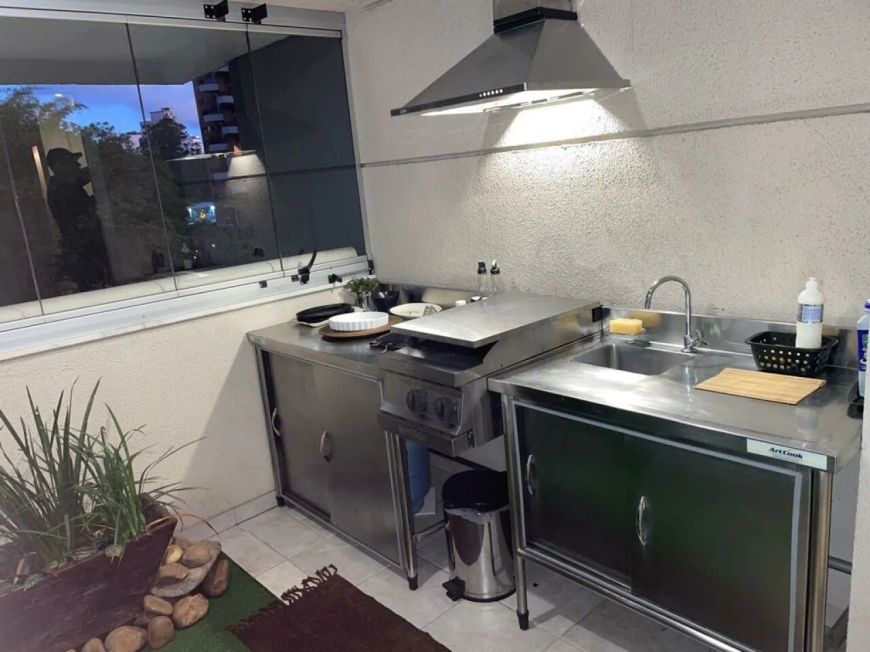 Apartamento à Venda com 185m², 3 dormitórios, 3 suítes, 3 salas e 3 vagas