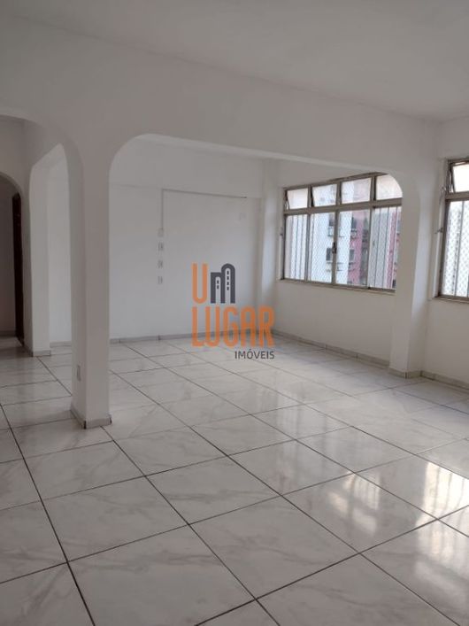 Um Lugar Imóveis vende um excelente apartamento no Edifício Boaventura - localizado na Rua Boaventur